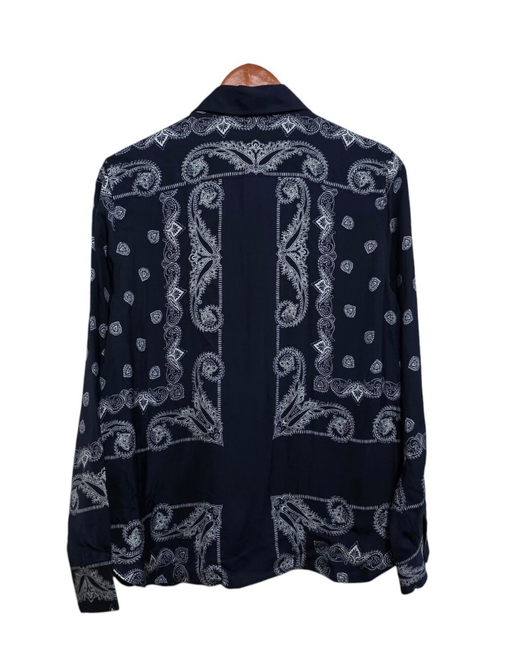 J. Crew Jules Classic Fit Shirt in Navy Bandana Print Size 8 NWT - Picture 4 of 5